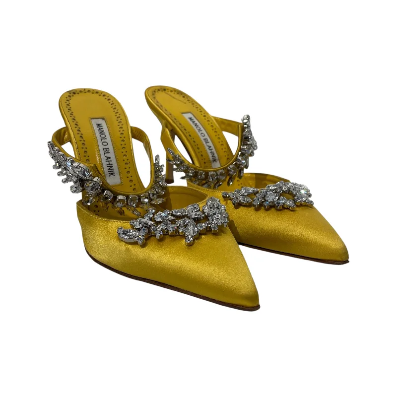 Versatile Heeled Sandals for Any Occasion---MANOLO BLAHNIK/Heels/EU 39/Polyester/GLD/