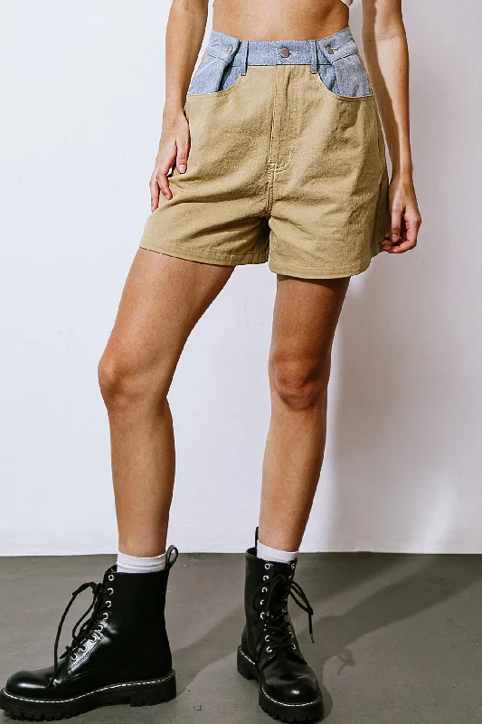 Women's denim shorts for summer to wear on fits to :MAJOR MOOD DENIM TWILL SHORTS