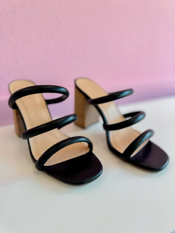 Ginger Heel in Black---Fashionable Kitten Heels for Date Night