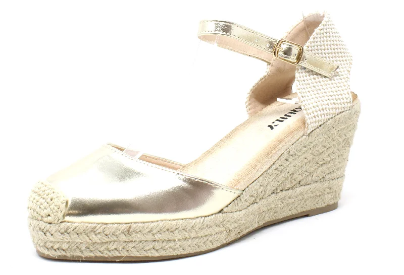 Versatile Heeled Sandals for Any Occasion---Gold Espadrille Wedge