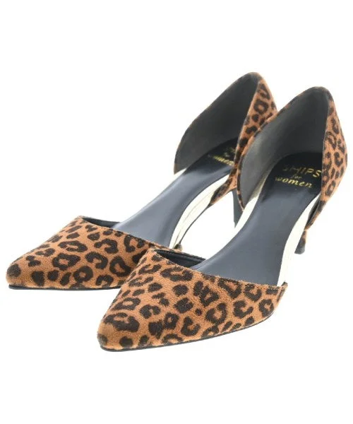 SHIPS Pumps/Heels---Fashionable Kitten Heels for Date Night