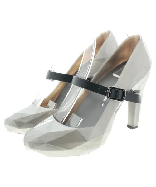 UNITED NUDE Pumps/Heels---Fashionable Kitten Heels for Date Night