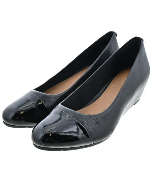 clarks Pumps/Heels---Fashionable Kitten Heels for Date Night