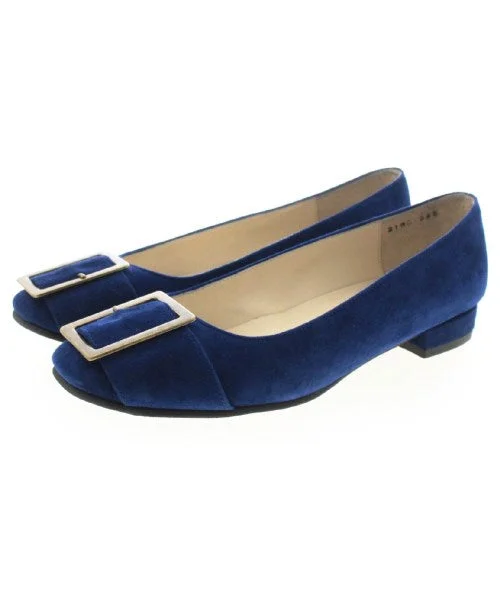 Agnes b. Pumps/Heels---Fashionable Kitten Heels for Date Night