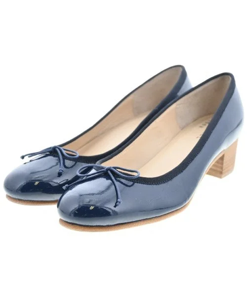 MARGARET HOWELL idea Pumps/Heels---Fashionable Kitten Heels for Date Night