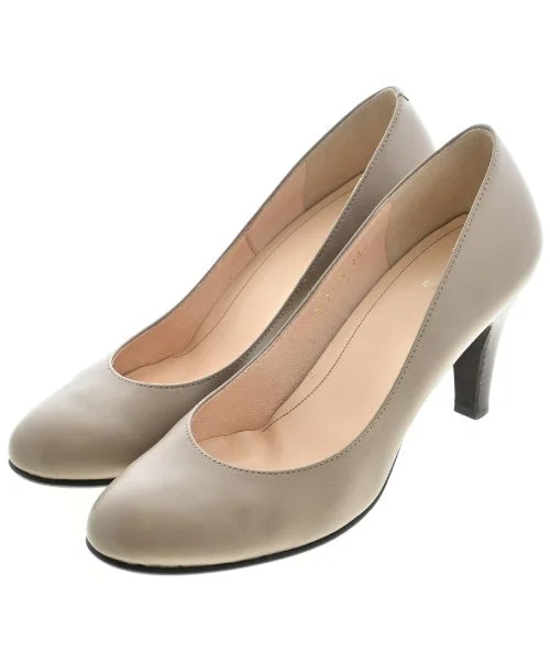 EIZO Pumps/Heels---Fashionable Kitten Heels for Date Night