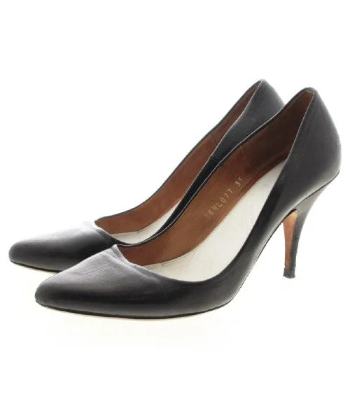 Maison Margiela Pumps/Heels---Fashionable Kitten Heels for Date Night