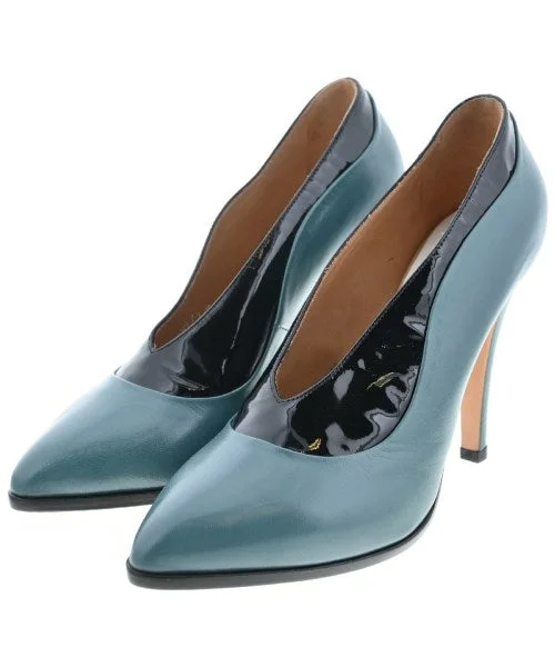 Maison Margiela Pumps/Heels---Fashionable Kitten Heels for Date Night