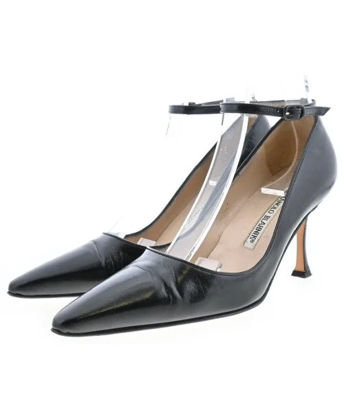 MANOLO BLAHNIK Pumps/Heels---Fashionable Kitten Heels for Date Night