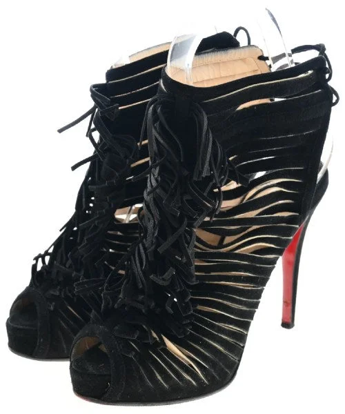 Christian Louboutin Pumps/Heels---Fashionable Kitten Heels for Date Night