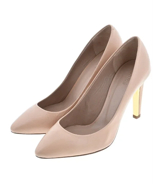 Chloe Pumps/Heels---Fashionable Kitten Heels for Date Night