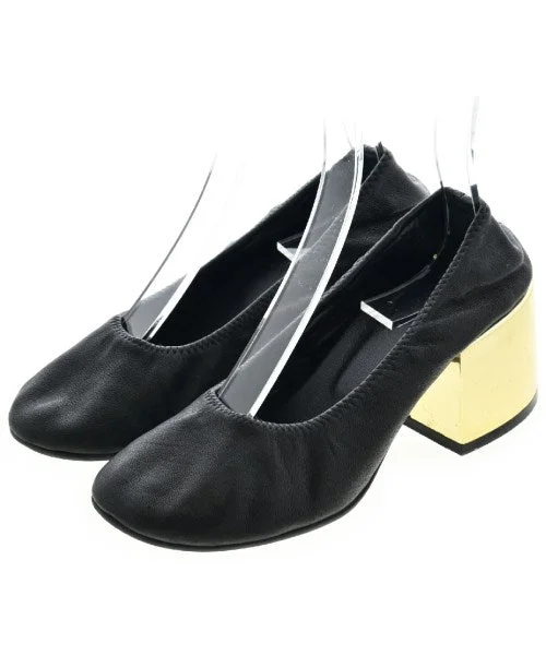 MM6 Pumps/Heels---Fashionable Kitten Heels for Date Night