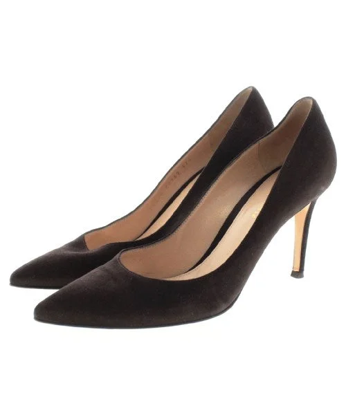 Gianvito Rossi Pumps/Heels---Fashionable Kitten Heels for Date Night