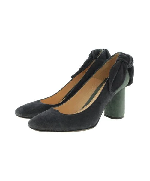 CARVEN Pumps/Heels---Fashionable Kitten Heels for Date Night