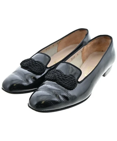 Salvatore Ferragamo Pumps/Heels---Fashionable Kitten Heels for Date Night