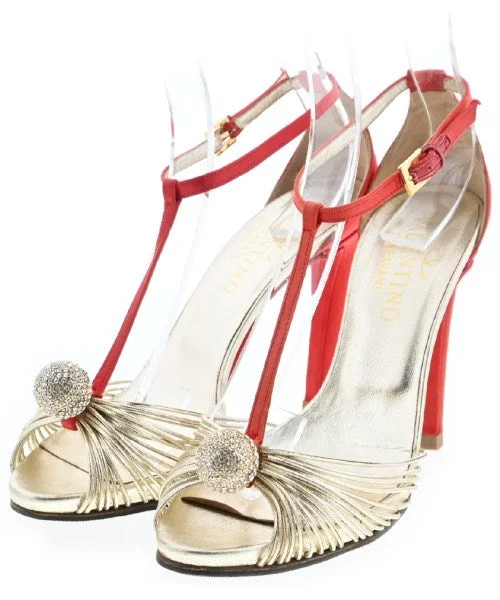 VALENTINO GARAVANI Pumps/Heels---Fashionable Kitten Heels for Date Night