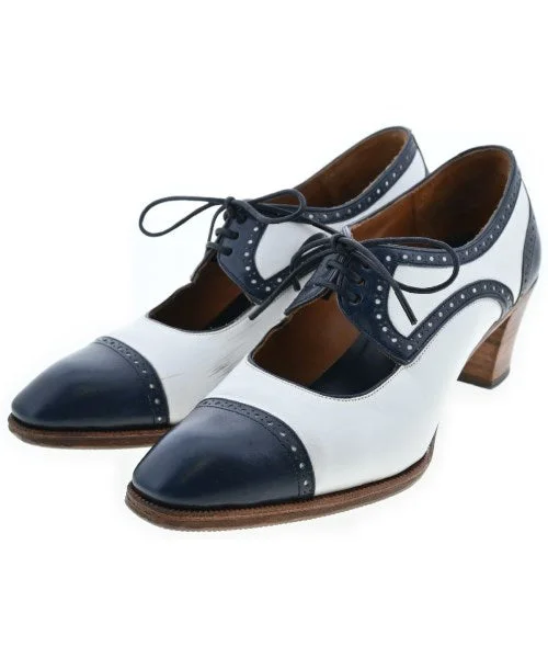 CARMINA Pumps/Heels---Fashionable Kitten Heels for Date Night