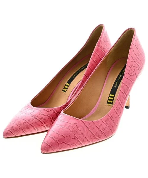 EXTRAORDINARY JANE Pumps/Heels---Fashionable Kitten Heels for Date Night