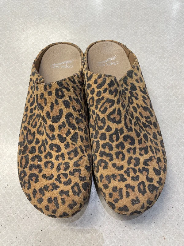 Animal Print Shoes Heels Block Dansko, Size 8---Fashionable Kitten Heels for Date Night