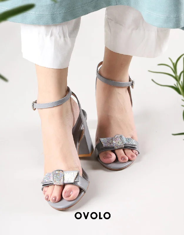 Trendy Chunky Heel Pumps for Casual Wear--Aria Block Heels - Grey