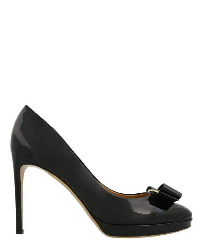 Ferragamo Womens Osimo Vara Bow Pumps---Charming Bow Pumps for a Cute and Stylish Look