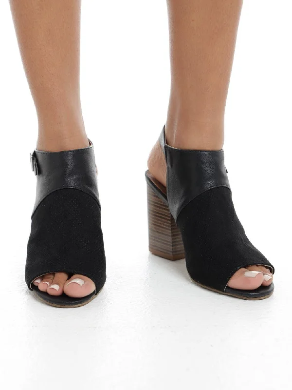 Black Rellia Slingback Heel---Fashionable Kitten Heels for Date Night