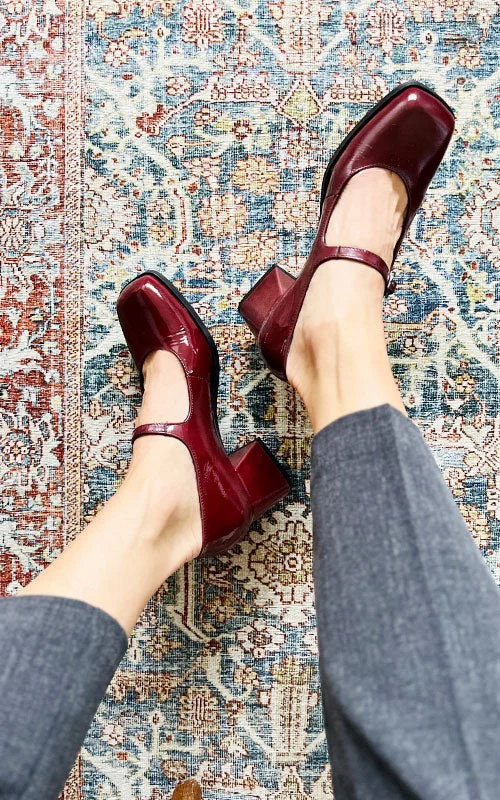 Stiletto Heel Pumps with Perfect Fit--Bos & Co. Amaya, berry-Fashionable & Classic