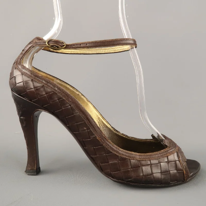 Trendy Peep Toe Platform Heels Crafted from Genuine Leather--BOTTEGA VENETA Size 6.5 Brown Woven Intrecciato Leather Peep Toe Pumps