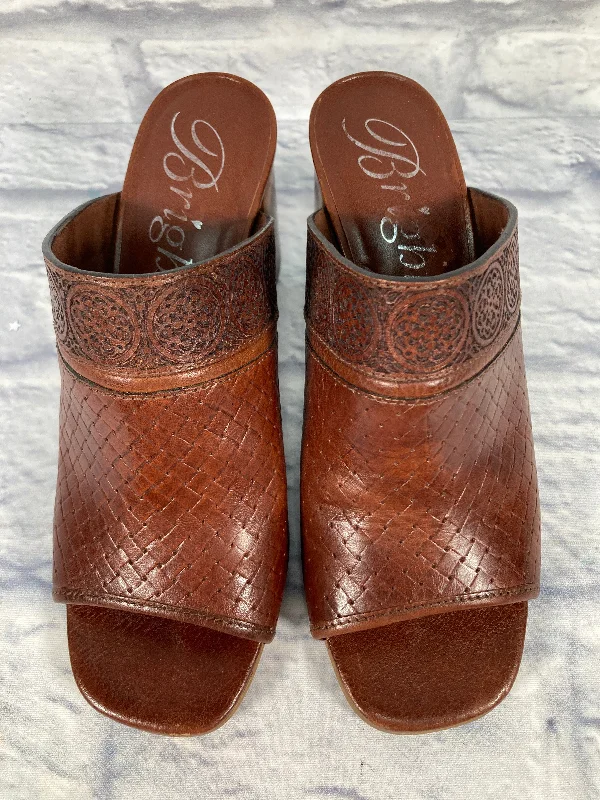 Brown Shoes Heels Block Brighton, Size 7---Fashionable Kitten Heels for Date Night