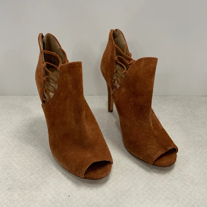 Stiletto Heel Pumps with Perfect Fit--Brown Shoes Heels Stiletto Antonio Melani, Size 8.5-Fashionable & Classic