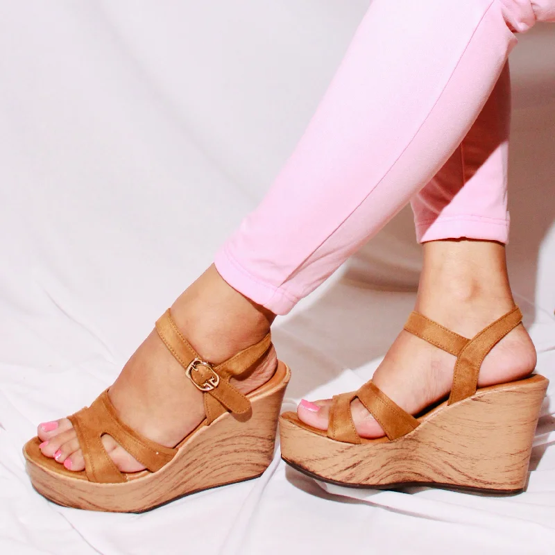 Versatile Heeled Sandals for Any Occasion---Buckle Strap Wedges - Nude