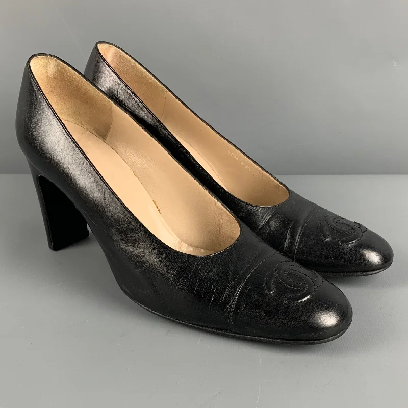 CHANEL Size 8 Black Leather Logo Classic Chunky Heel Pumps---Comfortable Leather Pumps for Office and Everyday Wear