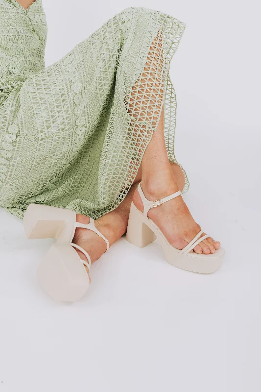 Versatile Heeled Sandals for Any Occasion---CHINESE LAUNDRY - Avianna Heels