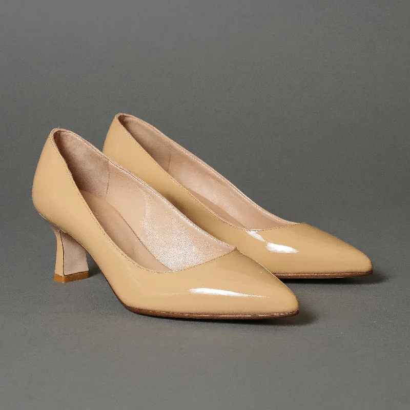 Versatile Heeled Sandals for Any Occasion---Conflict For Interest Salina 702 Camel