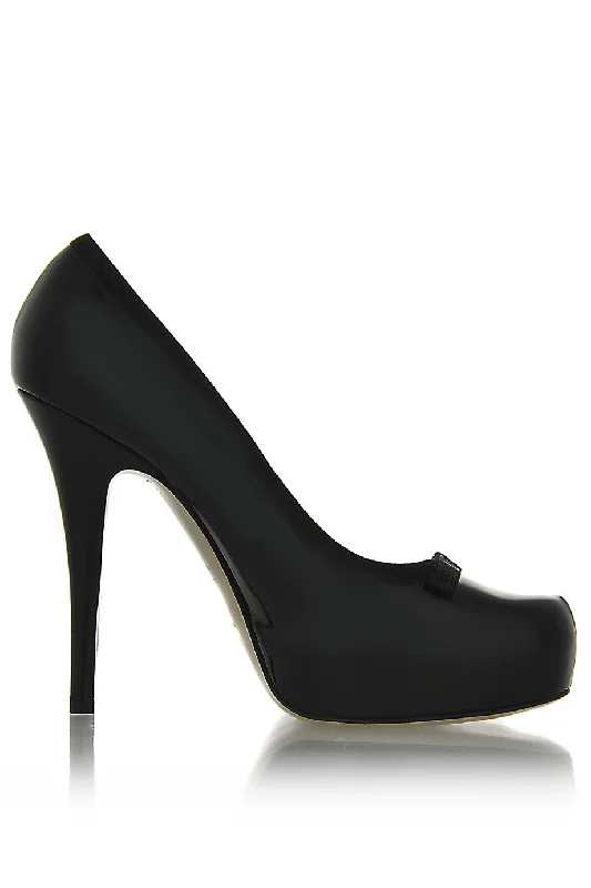 Stiletto Heel Pumps with Perfect Fit--Dolce & Gabbana DECOLLETE VERNICE Black Pumps-Fashionable & Classic