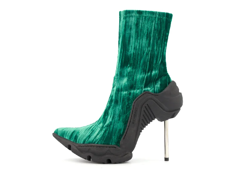 Luxurious Velvet Women's Pumps with Soft Finish---DYSMORPHIA MID EMERALD GREEN VELVET