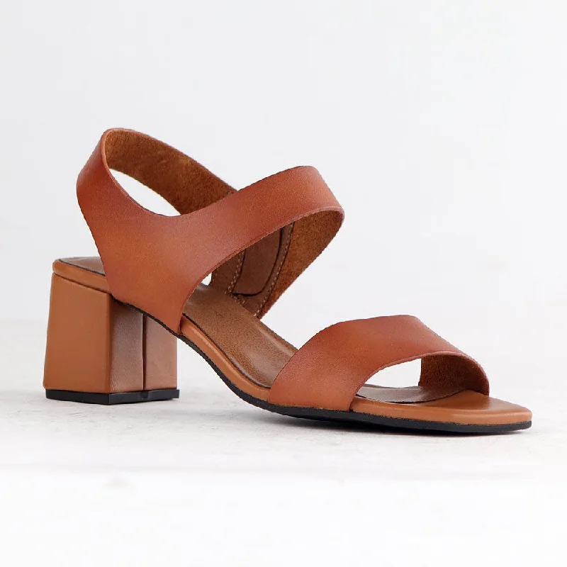 Trendy Chunky Heel Pumps for Casual Wear--Froggie Pen Leather Block Heel - Cognac