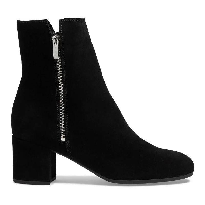 Affordable Suede Ankle Pumps for All-Day Wear--La Canadienne Women's James Black Suede Waterproof