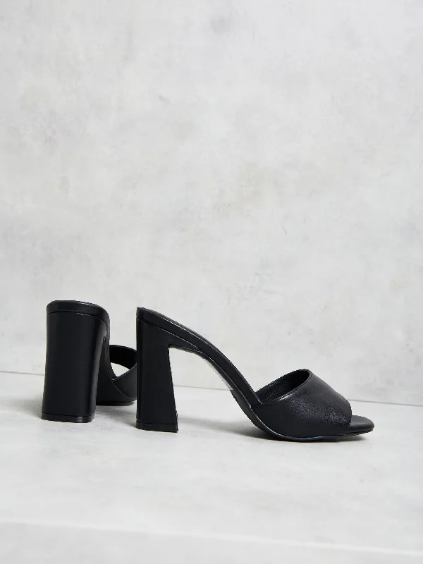 Trendy Chunky Heel Pumps for Casual Wear--Glamorous Black Faux Leather Block Heels