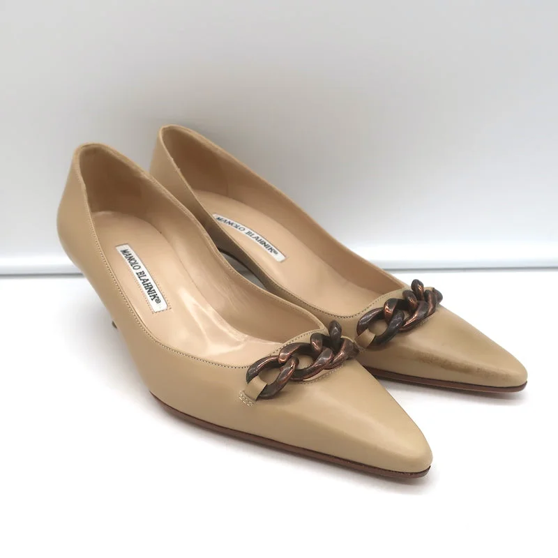 Manolo Blahnik Chain Link-Embellished Kitten Heel Pumps Beige Leather Size 38.5---Fashionable Kitten Heels for Date Night