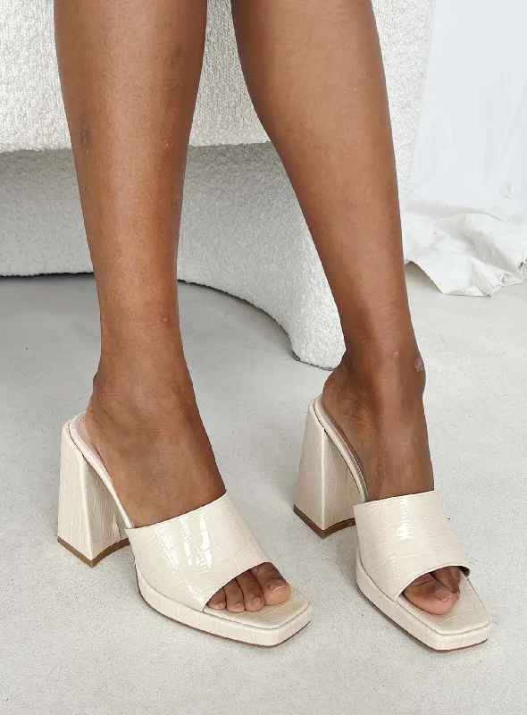 Marlon Heels Cream---Fashionable Kitten Heels for Date Night