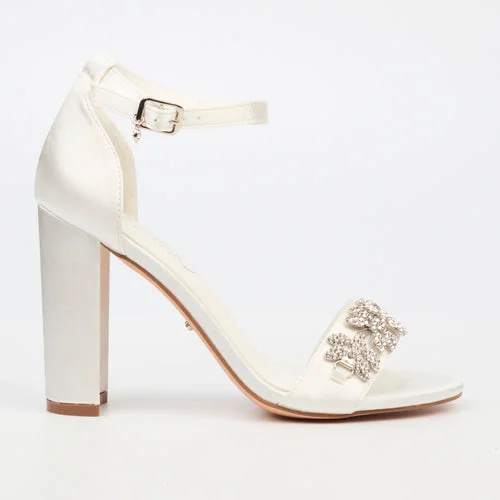 Miss Black Ladies Border 7 Heels White---Fashionable Kitten Heels for Date Night