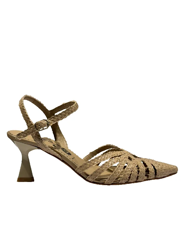 Versatile Heeled Sandals for Any Occasion---Moritz pointed pumps