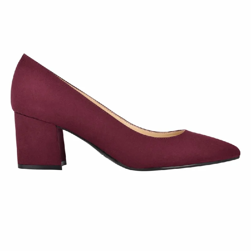 Nine West Women's Issa2_A Burgundy M---Fashionable Kitten Heels for Date Night