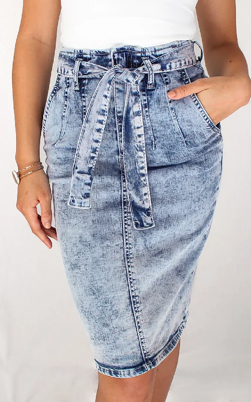 Women's light wash denim skirts for breezy summer days -Phoebe Denim Skirt- Acid Wash Women's light wash denim skirts for breezy summer days -Phoebe Denim Skirt- Acid Wash