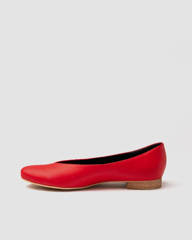 Pumps Red vegan ballerinas made of vegan grape leather Vegea---Comfortable Leather Pumps for Office and Everyday Wear