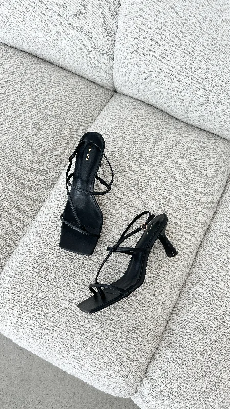 Scout Heel - Black Leather---Comfortable Leather Pumps for Office and Everyday Wear