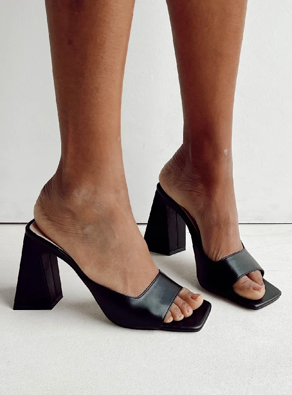 Selva Heels Black---Fashionable Kitten Heels for Date Night