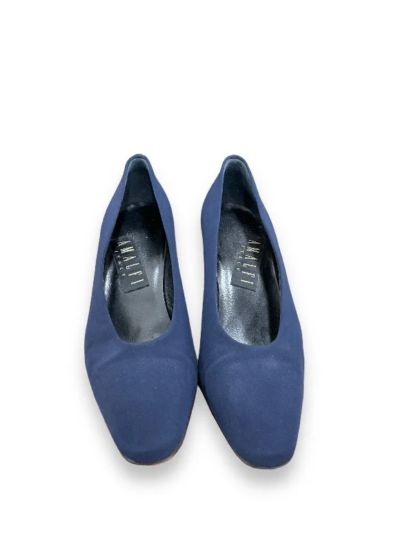 Shoes Heels Block By Amalfi In Navy, Size: 8---Fashionable Kitten Heels for Date Night