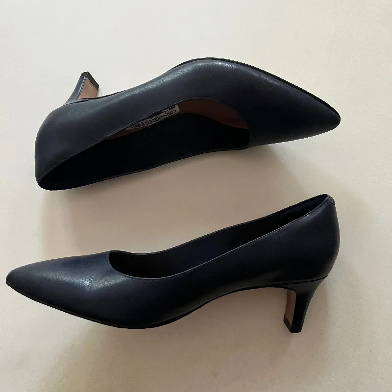 Shoes Heels Block By Clarks In Navy, Size: 9.5---Fashionable Kitten Heels for Date Night